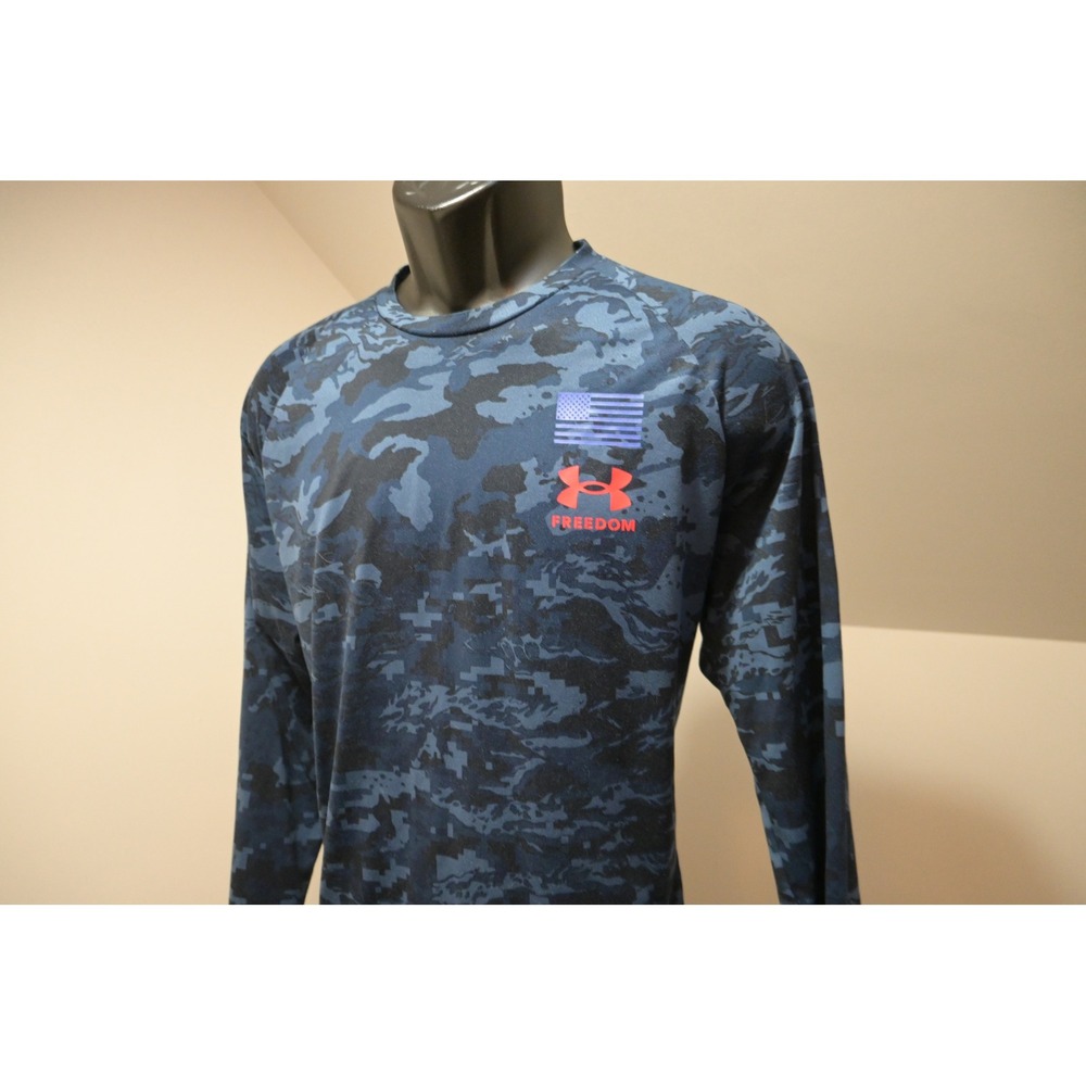 Under Armour Long Sleeve Shirt Mens Large Blue Camo Freedom Graphic Excellent